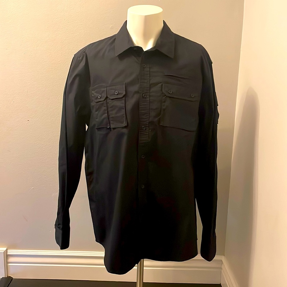 Sean John Men's Classic Button Down Shirt.